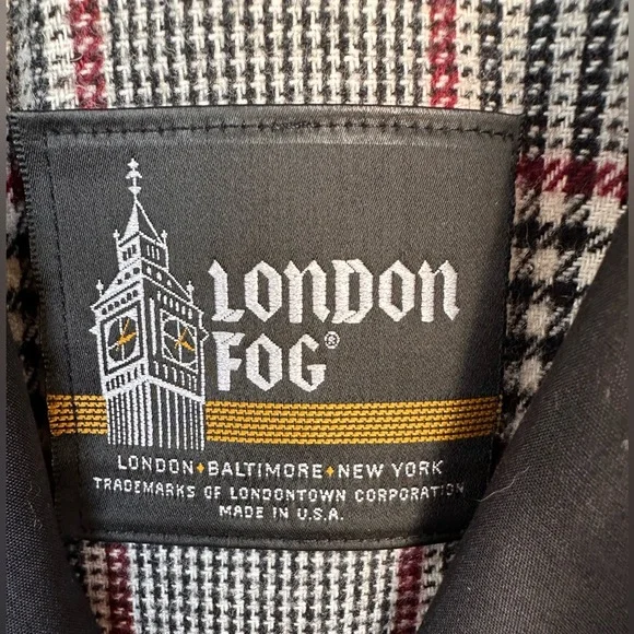 London Fog Black Trench Coat - Picture 6 of 9